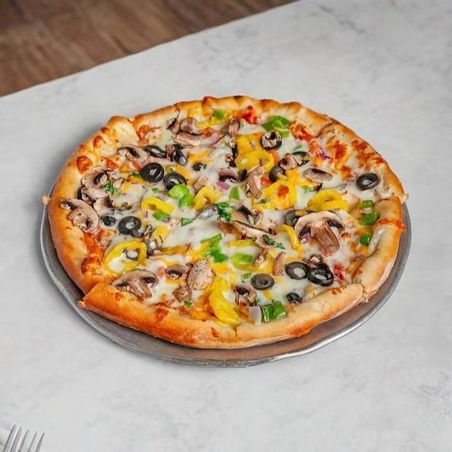 Garden Classic Pizza.